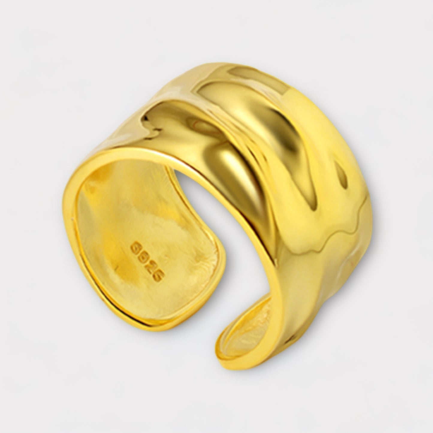 RIPPLE CUFF RING