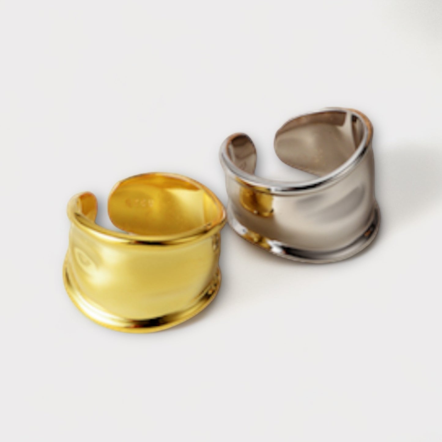 CLASSIC CUFF RING