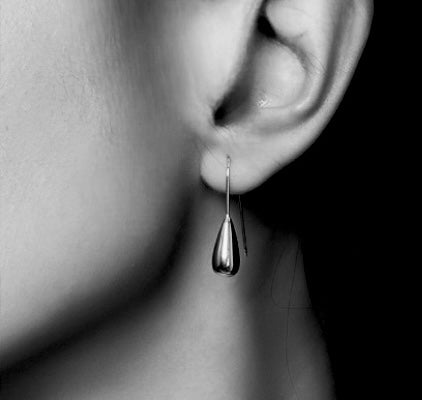 SIMPLE DROP EARRING