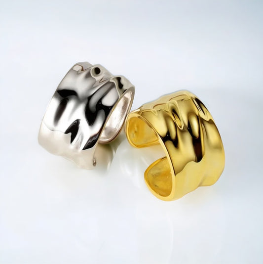 RIPPLE CUFF RING