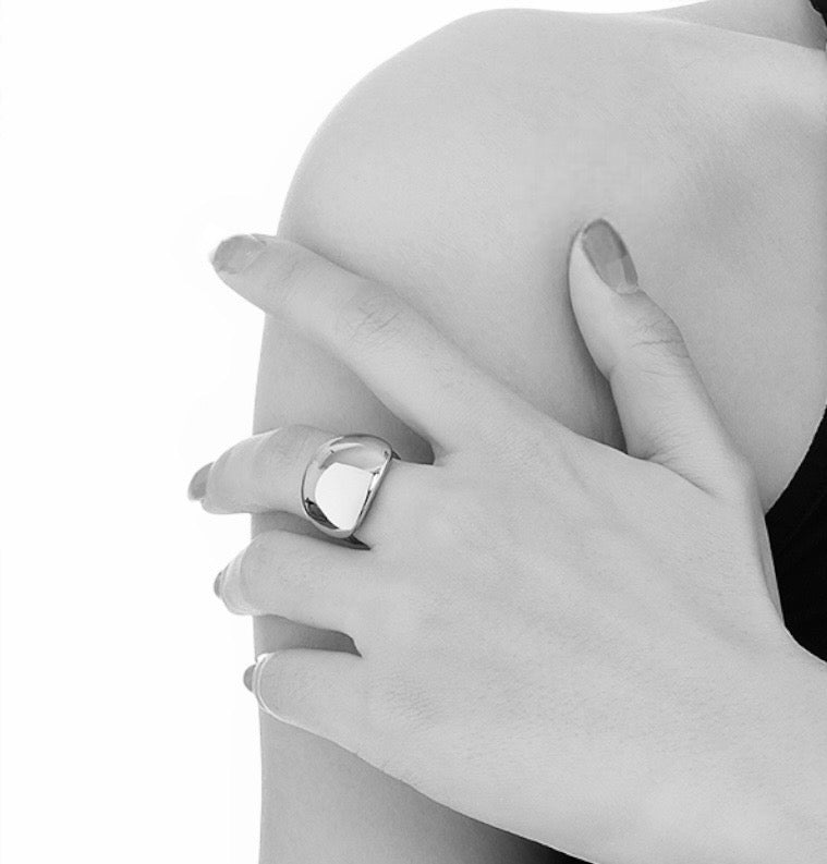 SMOOTH DOME RING