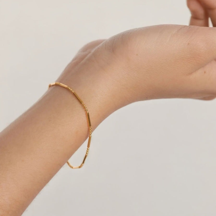 BEAD and BAR BRACELET